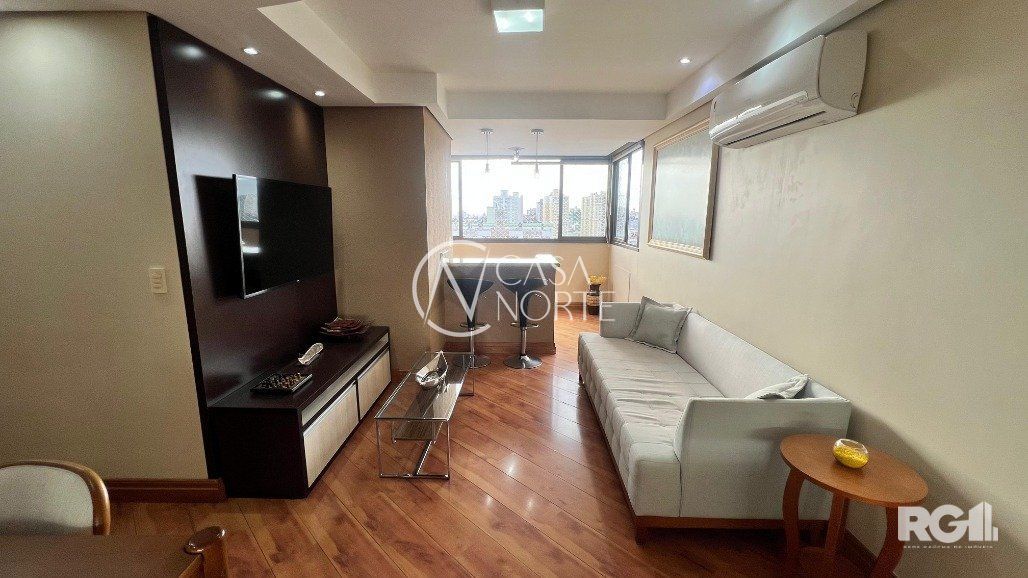 Apartamento à venda com 3 quartos, 80m², 1 suíte, 2 vagas, Rua Roque Calage no bairro Passo da Areia em Porto Alegre