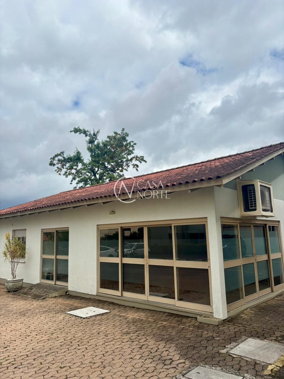 Apartamento à venda com 2 quartos, 52m², 1 vaga, Rua Norberto Jung no bairro Sarandi em Porto Alegre