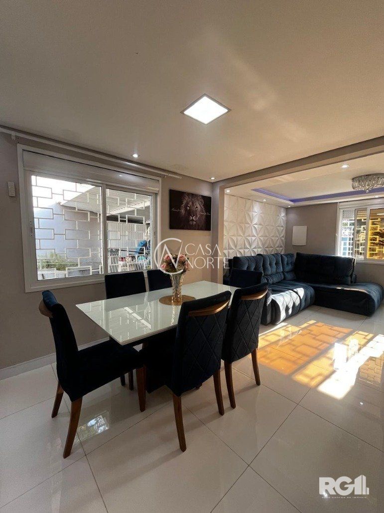 Casa à venda com 3 quartos, 140m², 1 suíte, 2 vagas, Rua Januário Scalzilli no bairro Santa Tereza em Porto Alegre