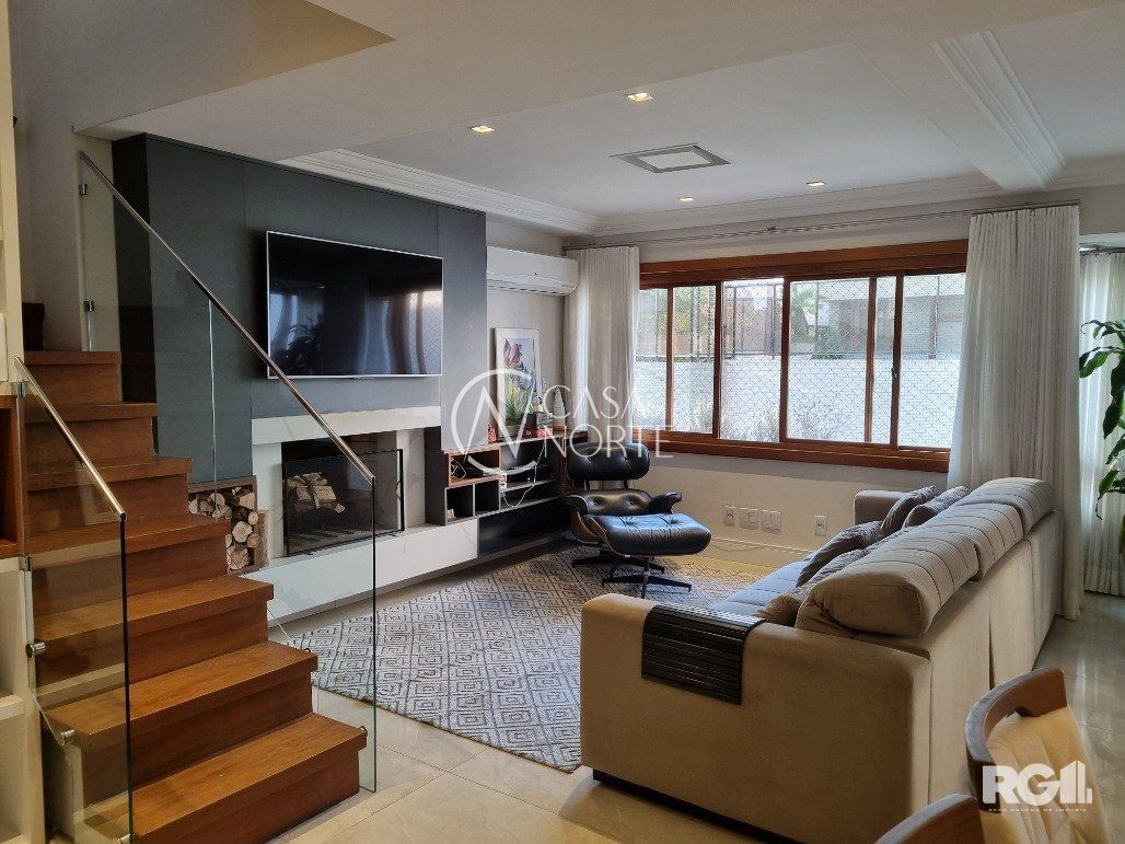 Cobertura à venda com 3 quartos, 285m², 1 suíte, 2 vagas, Rua Desembargador Augusto Loureiro Lima no bairro Petrópolis em Porto Alegre