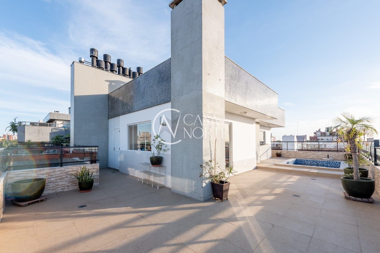 Cobertura à venda com 3 quartos, 296m², 1 suíte, 3 vagas, Avenida Panamericana no bairro Jardim Lindóia em Porto Alegre