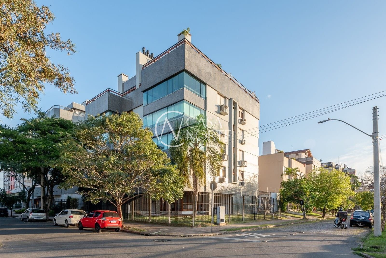 Cobertura à venda com 3 quartos, 296m², 1 suíte, 3 vagas, Avenida Panamericana no bairro Jardim Lindóia em Porto Alegre