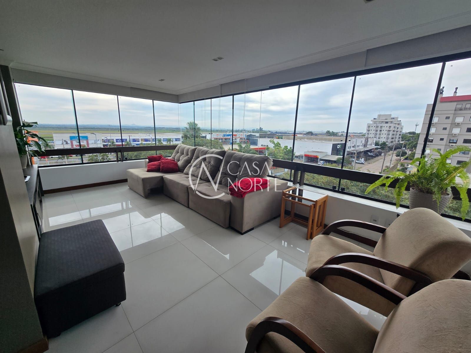 Cobertura à venda com 3 quartos, 296m², 1 suíte, 3 vagas, Avenida Panamericana no bairro Jardim Lindóia em Porto Alegre