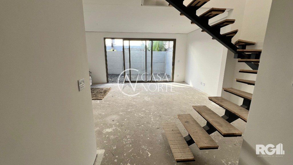 Casa de Condomínio à venda com 3 quartos, 184m², 1 suíte, 2 vagas, Rua João Francisco Martins no bairro Jardim Itu em Porto Alegre