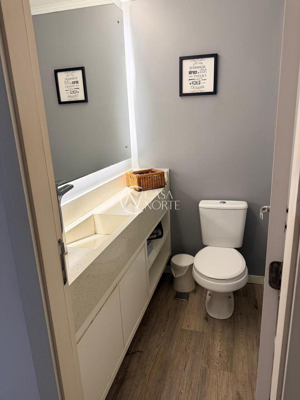 Apartamento à venda com 2 quartos, 68m², 1 suíte, 2 vagas, Avenida Princesa Isabel no bairro Santana em Porto Alegre