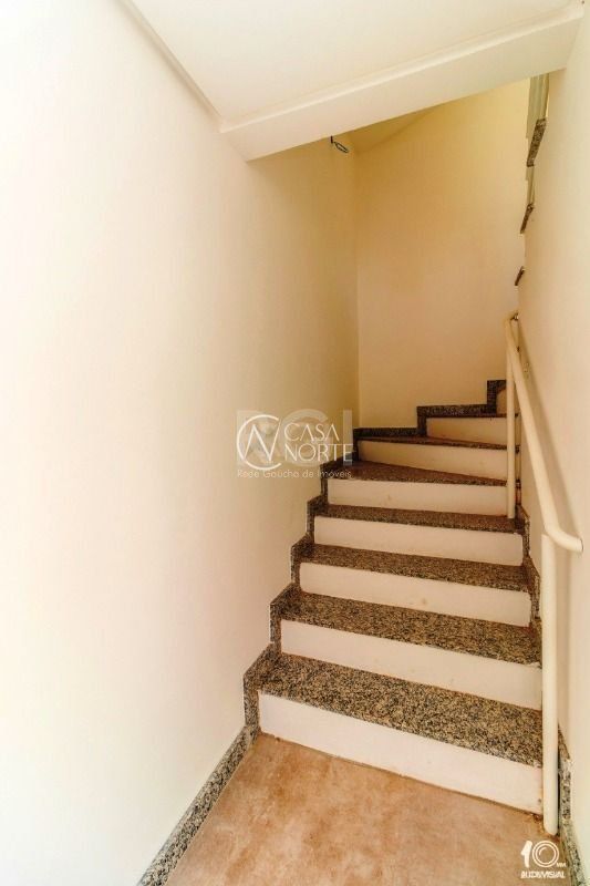 Casa de Condomínio à venda com 2 quartos, 115m², 1 suíte, 2 vagas, Rua Padre João Batista Reus no bairro Vila Conceição em Porto Alegre