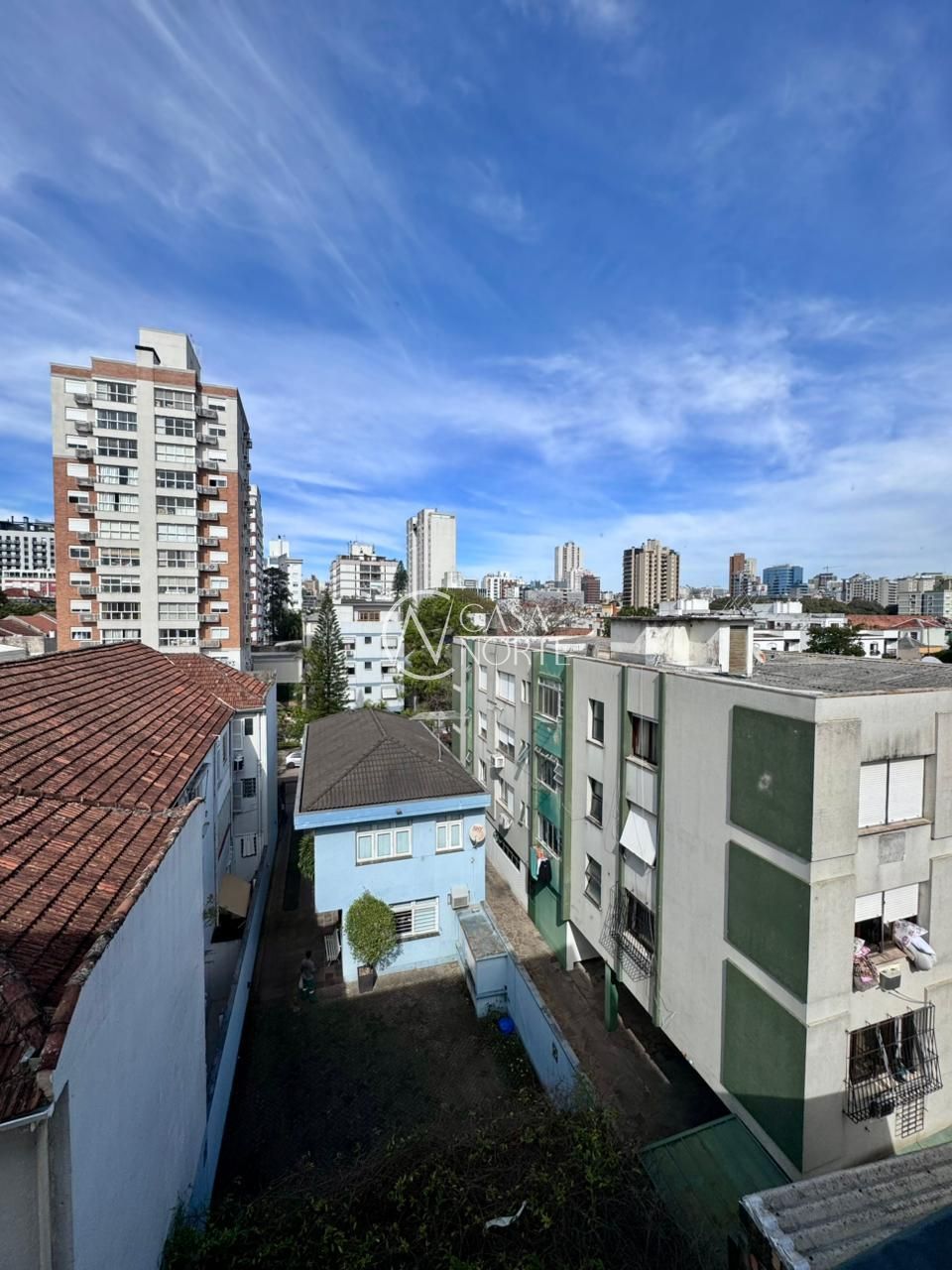 Sala Comercial à venda , 51m², 2 vagas, Avenida Cristóvão Colombo no bairro Auxiliadora em Porto Alegre