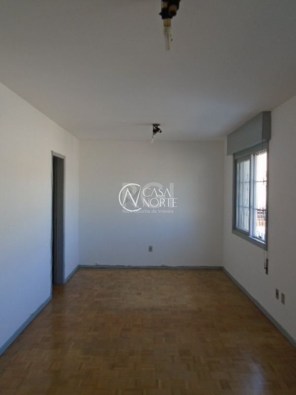 Kitnet à venda , 31m², Avenida Ipiranga no bairro Azenha em Porto Alegre