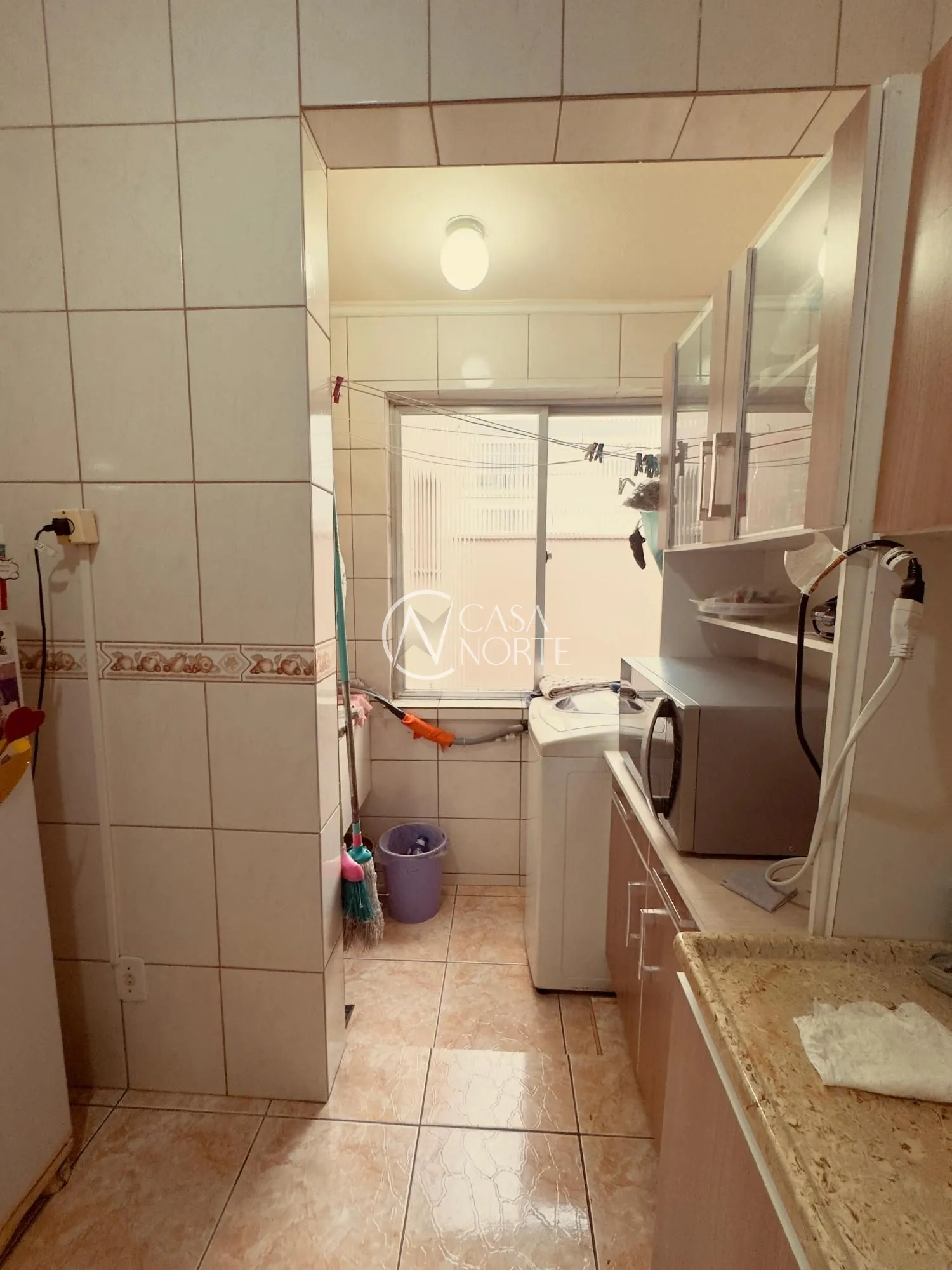 Apartamento à venda com 2 quartos, 61m², Rua Augusto Severo no bairro São João em Porto Alegre