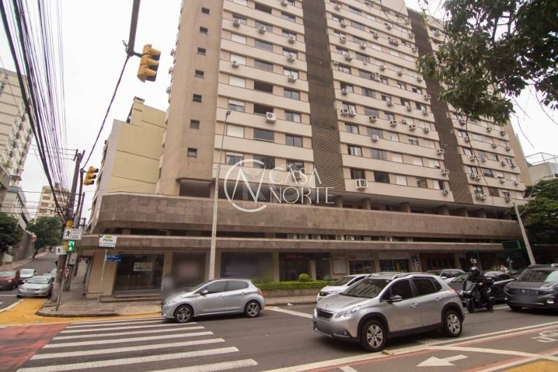 Loja à venda , 246m², 2 vagas, Rua Irmao José Otao no bairro Independência em Porto Alegre