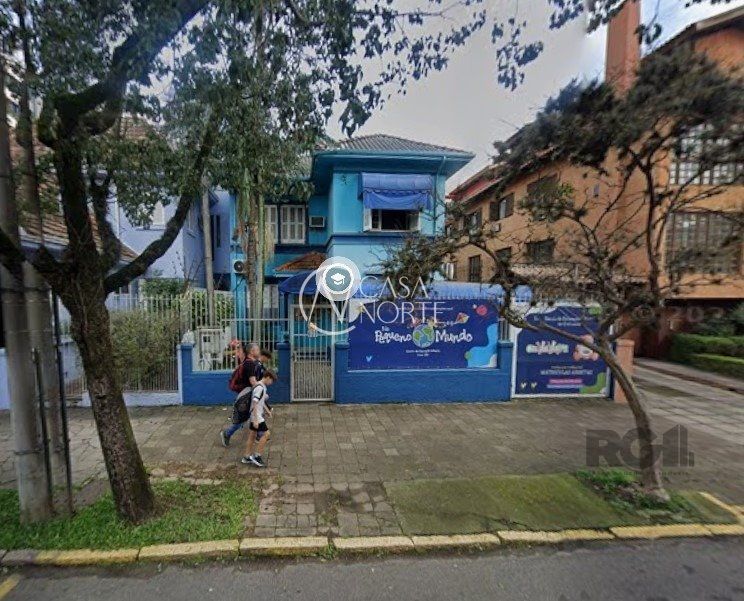 Casa Comercial à venda com 5 quartos, 350m², 3 vagas, Rua Marquês do Herval no bairro Moinhos de Vento em Porto Alegre