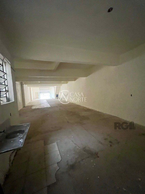 Pavilhão à venda , 190m², Rua Ernesto da Fontoura no bairro São Geraldo em Porto Alegre