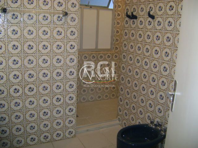 Apartamento à venda com 3 quartos, 105m², 1 suíte, 2 vagas, Avenida Iguassu no bairro Petrópolis em Porto Alegre