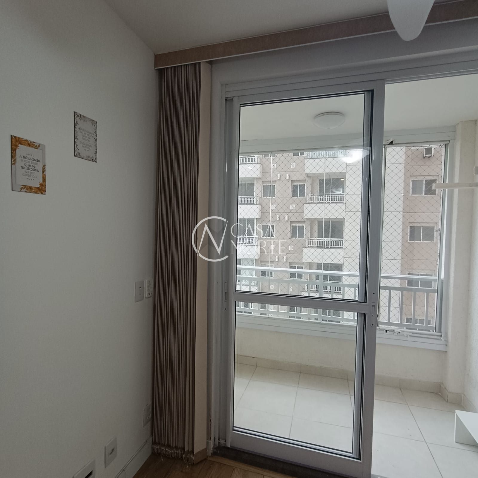 Apartamento à venda com 2 quartos, 50m², 1 suíte, 1 vaga, Rua Airton Ferreira da Silva no bairro Farrapos em Porto Alegre