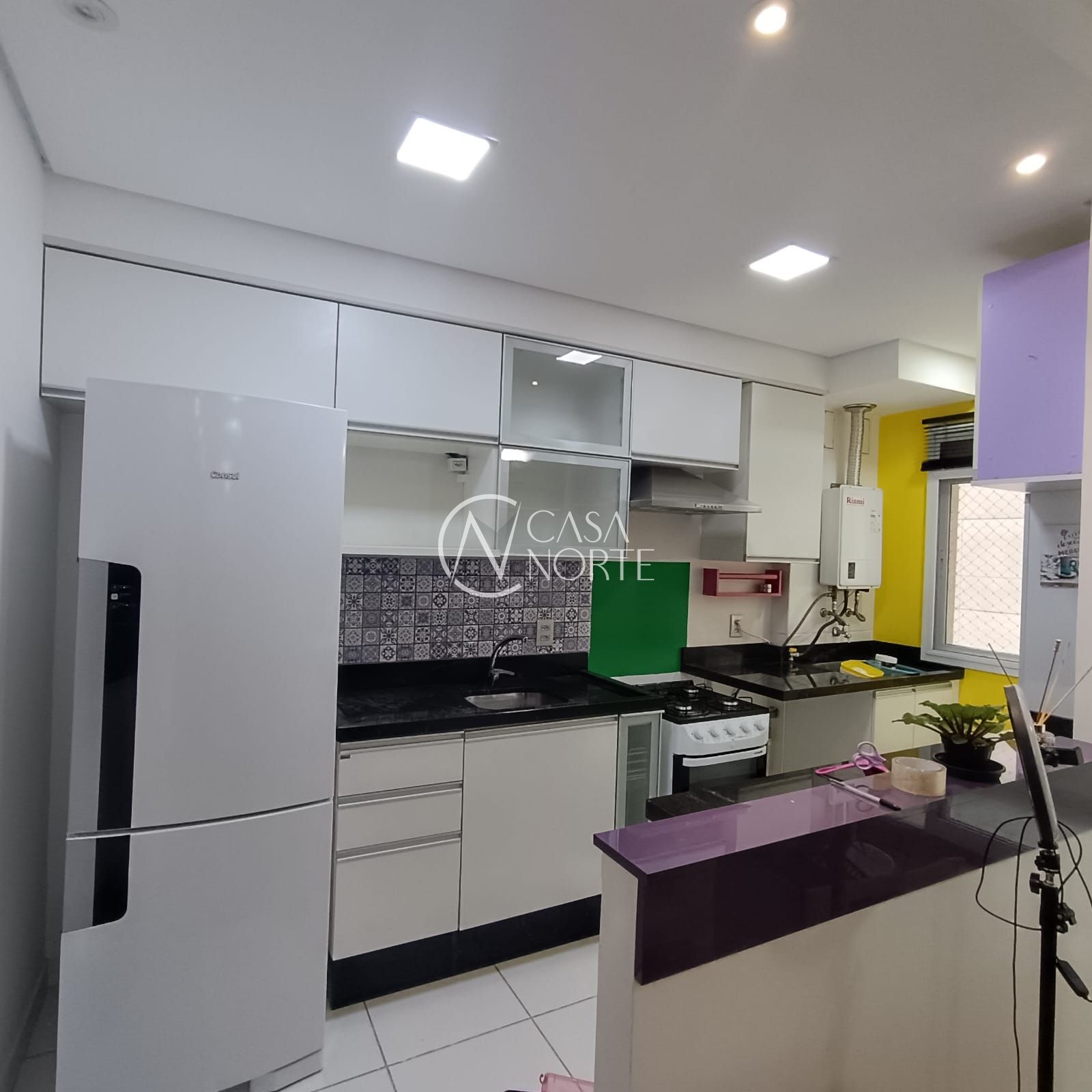 Apartamento à venda com 2 quartos, 50m², 1 suíte, 1 vaga, Rua Airton Ferreira da Silva no bairro Farrapos em Porto Alegre