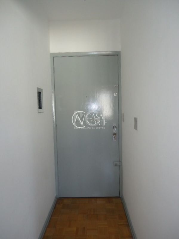 Kitnet à venda , 31m², Avenida Ipiranga no bairro Azenha em Porto Alegre