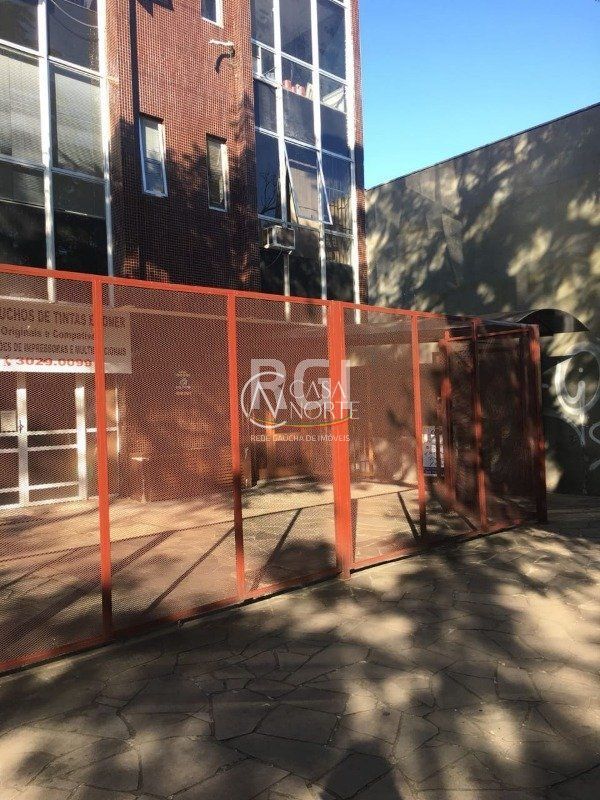 Sala Comercial à venda , 25m², Rua Felix da Cunha no bairro Floresta em Porto Alegre