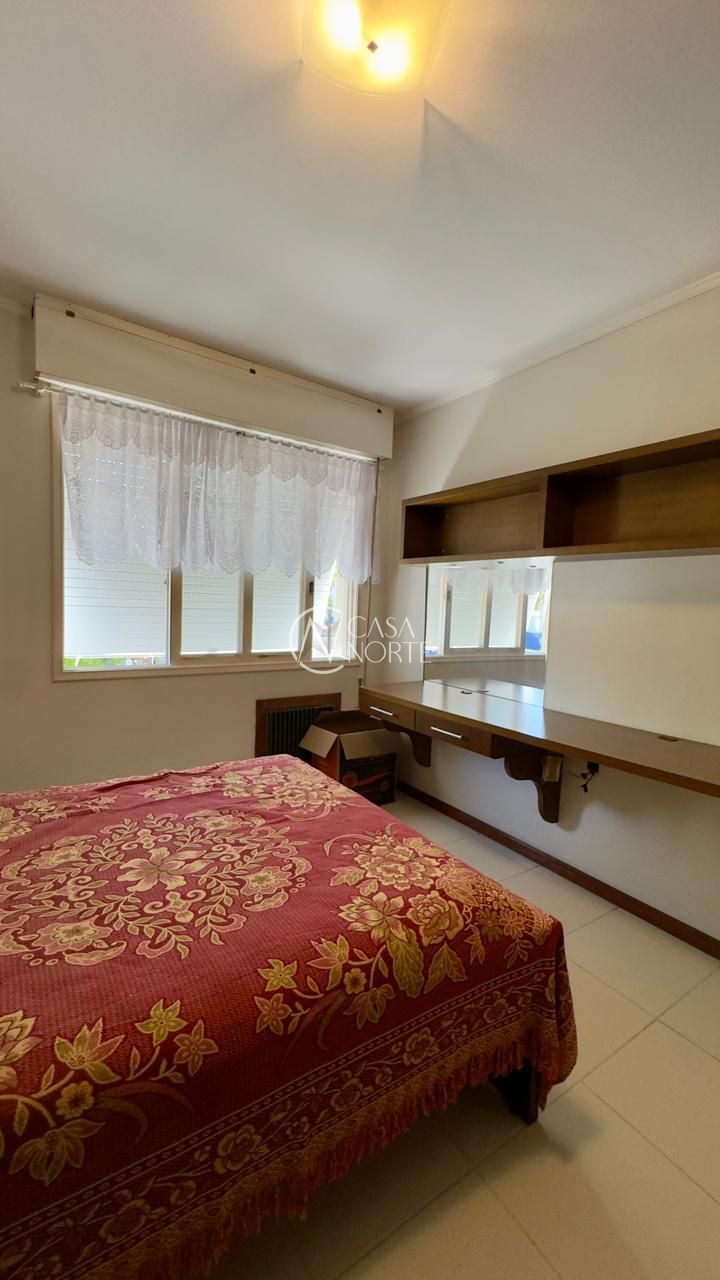 Apartamento à venda com 3 quartos, 90m², 1 vaga, Rua Olinda no bairro Floresta em Porto Alegre