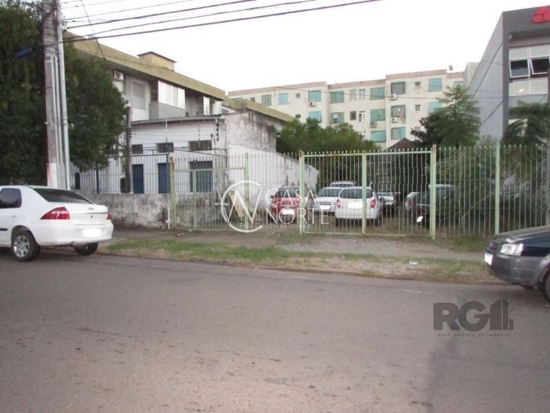 Terreno à venda  com 842m², Rua Vinte e Cinco de Julho no bairro Santa Maria Goretti em Porto Alegre