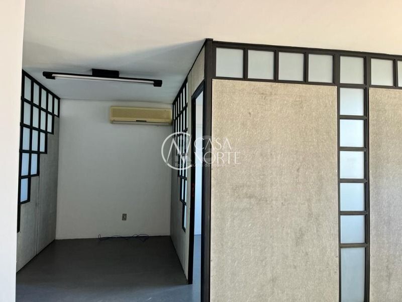 Sala Comercial à venda , 98m², Avenida Pernambuco no bairro Floresta em Porto Alegre