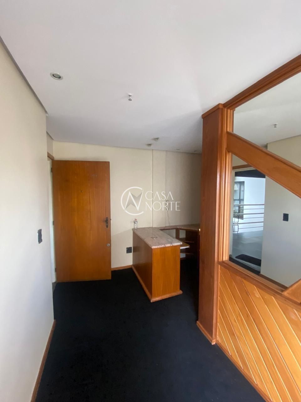 Sala Comercial à venda com 1 quarto, 26m², Avenida Cristóvão Colombo no bairro Moinhos de Vento em Porto Alegre
