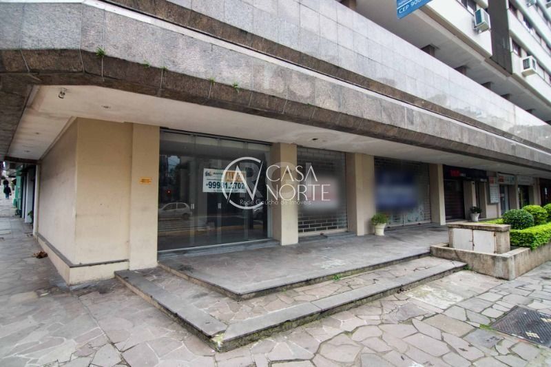 Loja à venda , 246m², 2 vagas, Rua Irmao José Otao no bairro Independência em Porto Alegre