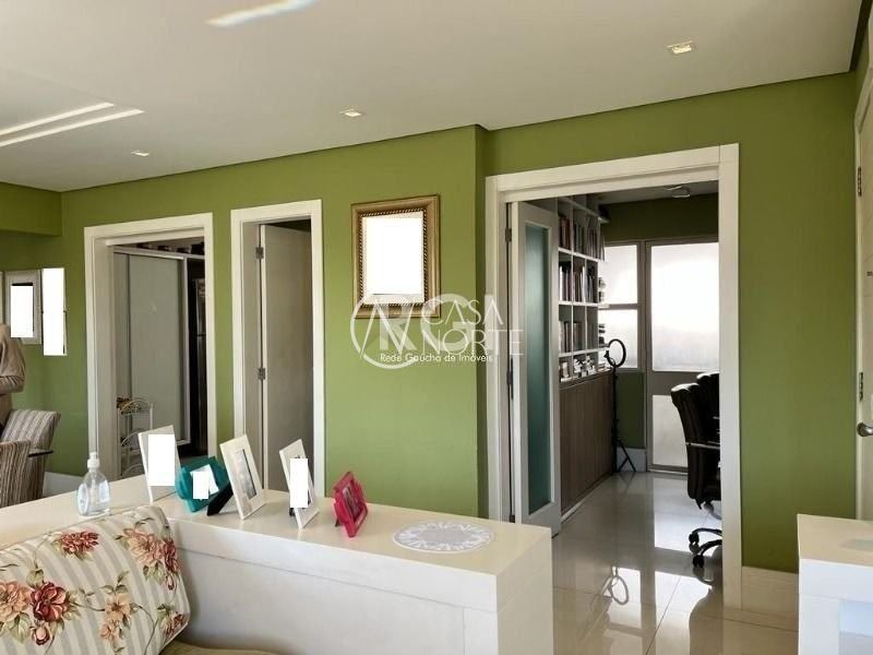 Apartamento à venda com 3 quartos, 125m², 1 suíte, 2 vagas, Avenida Carlos Gomes no bairro Auxiliadora em Porto Alegre