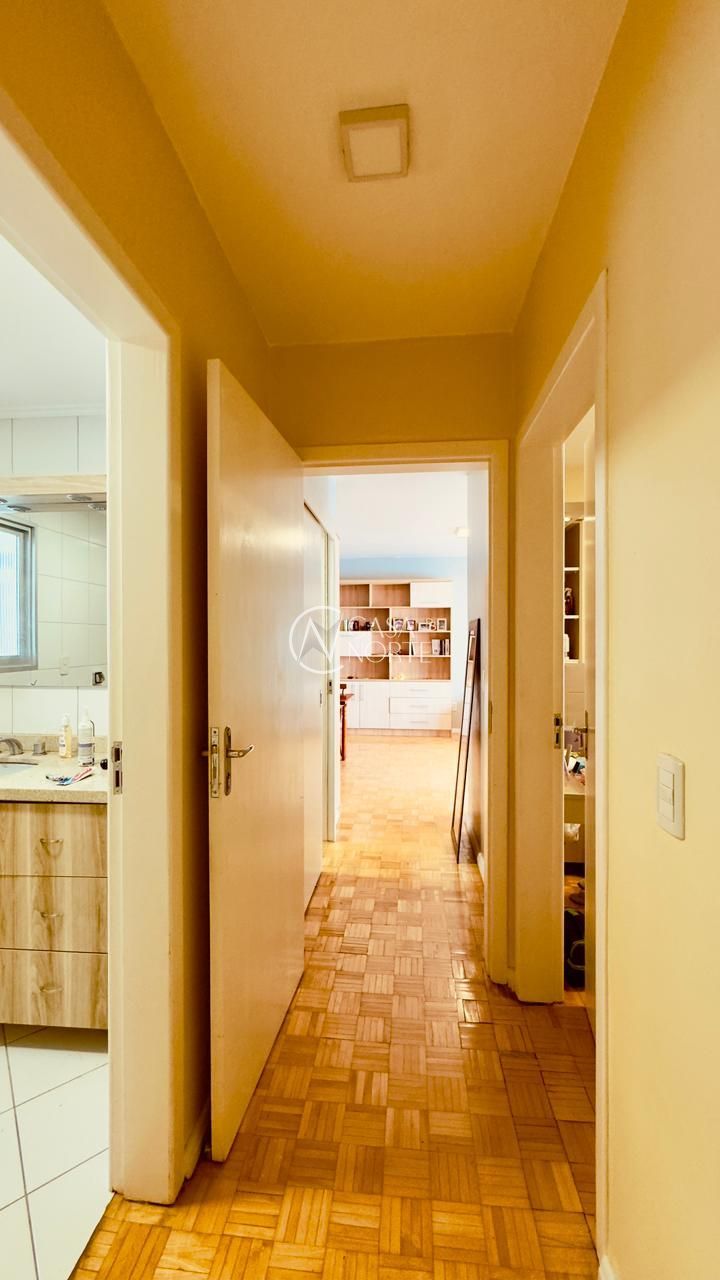 Apartamento à venda com 2 quartos, 80m², 2 vagas, Rua André Puente no bairro Independência em Porto Alegre