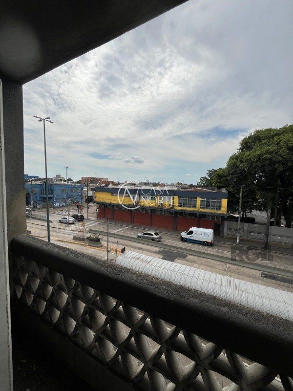 Apartamento à venda com 3 quartos, 119m², Avenida Farrapos no bairro Floresta em Porto Alegre