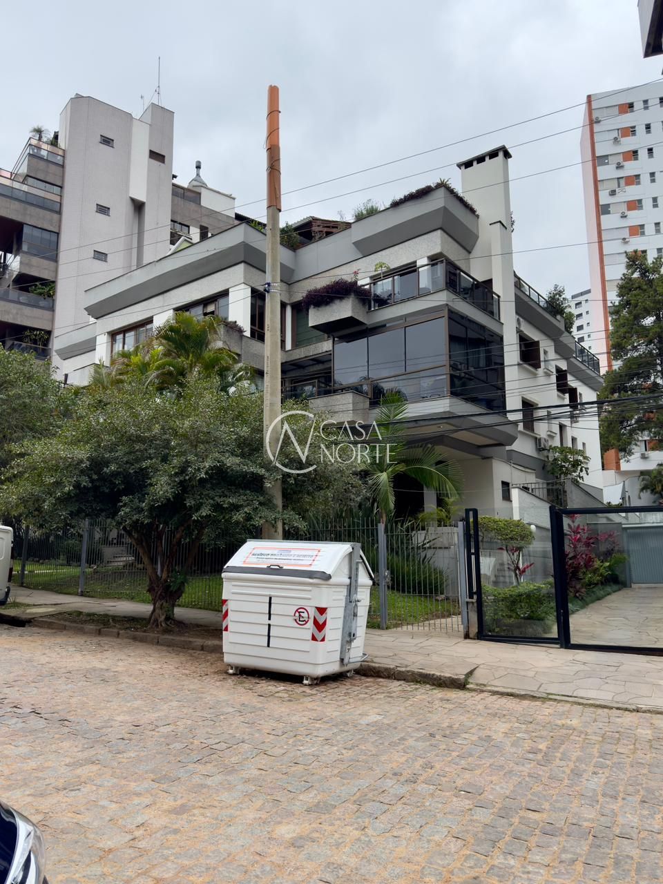 Cobertura à venda com 4 quartos, 463m², 4 vagas, Rua Doutor Tauphick Saadi no bairro Bela Vista em Porto Alegre