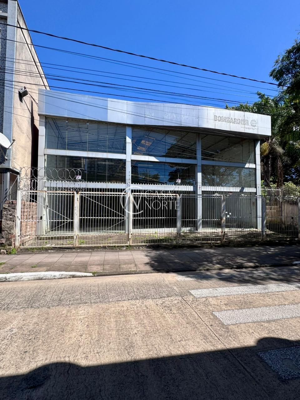 Pavilhão à venda , 390m², Rua Souza Reis no bairro São João em Porto Alegre
