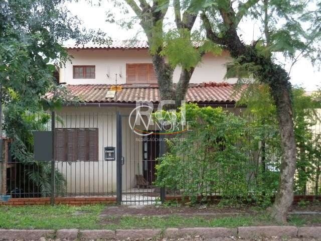 Casa à venda com 4 quartos, 200m², 1 suíte, 3 vagas, Rua Ari Barroso no bairro Sarandi em Porto Alegre