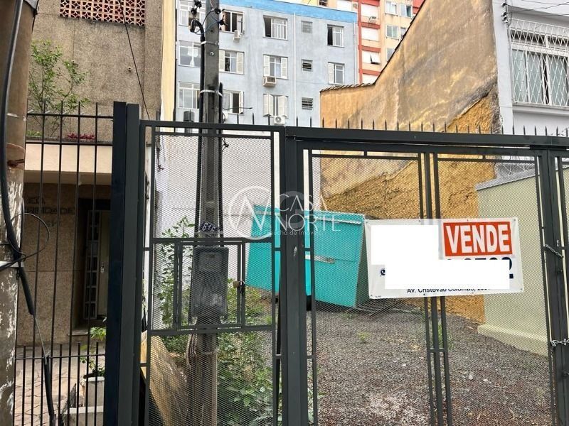 Terreno à venda  com 84m², Rua Demetrio Ribeiro no bairro Centro Histórico em Porto Alegre