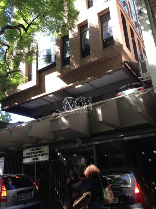 Sala Comercial à venda , 126m², 1 vaga, Rua Ramiro Barcelos no bairro Independência em Porto Alegre