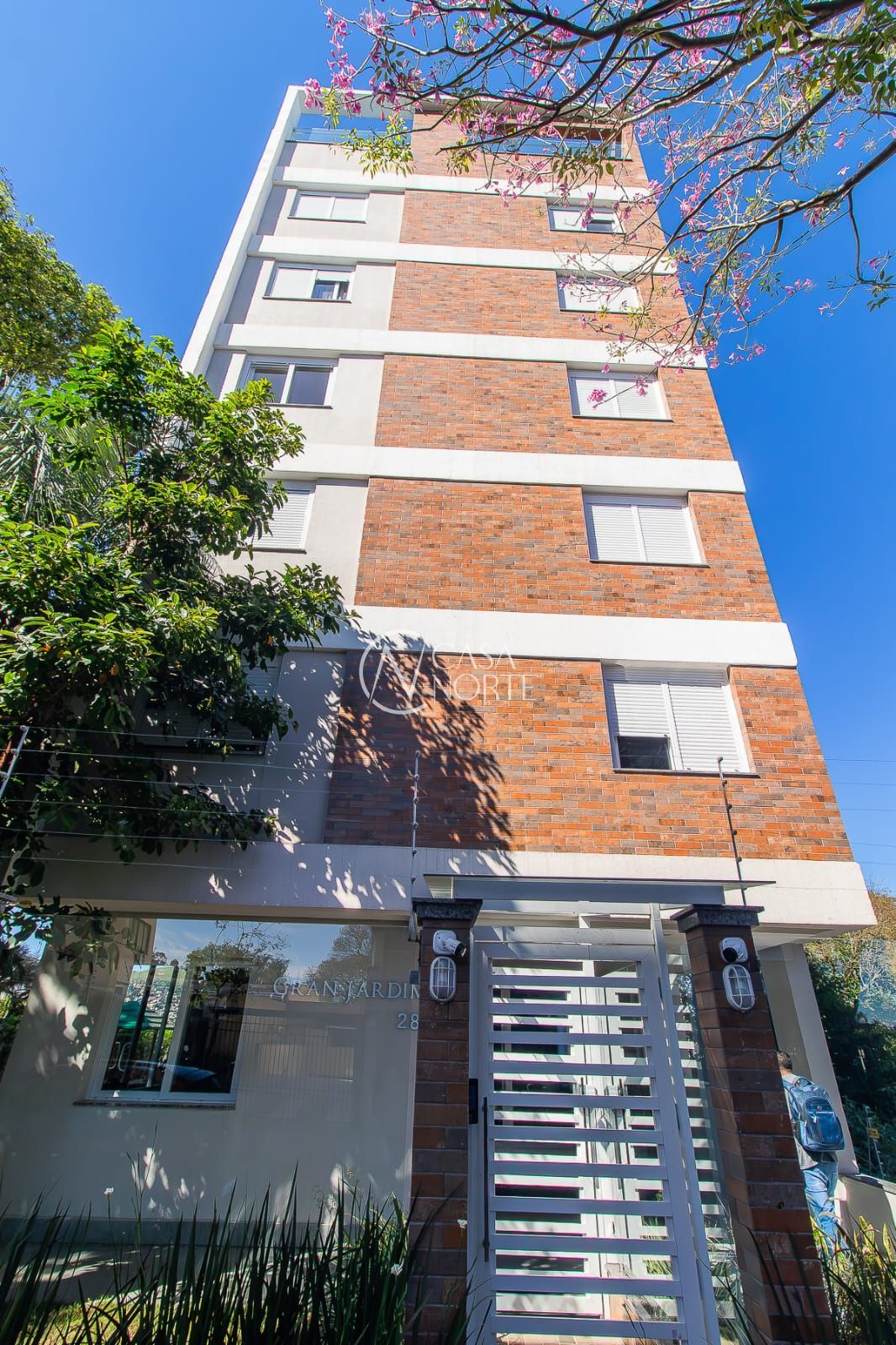 Apartamento à venda com 2 quartos, 59m², 1 suíte, 2 vagas, Rua Professor Freitas Cabral no bairro Jardim Botânico em Porto Alegre
