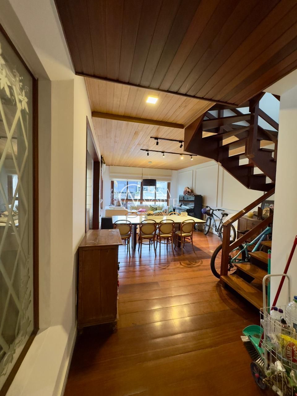 Cobertura à venda com 4 quartos, 463m², 4 vagas, Rua Doutor Tauphick Saadi no bairro Bela Vista em Porto Alegre