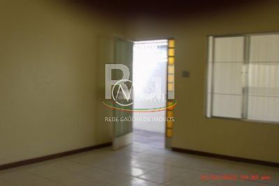 Casa à venda com 3 quartos, 180m², 1 suíte, 3 vagas, Rua Angelo Barcelos no bairro Vila João Pessoa em Porto Alegre