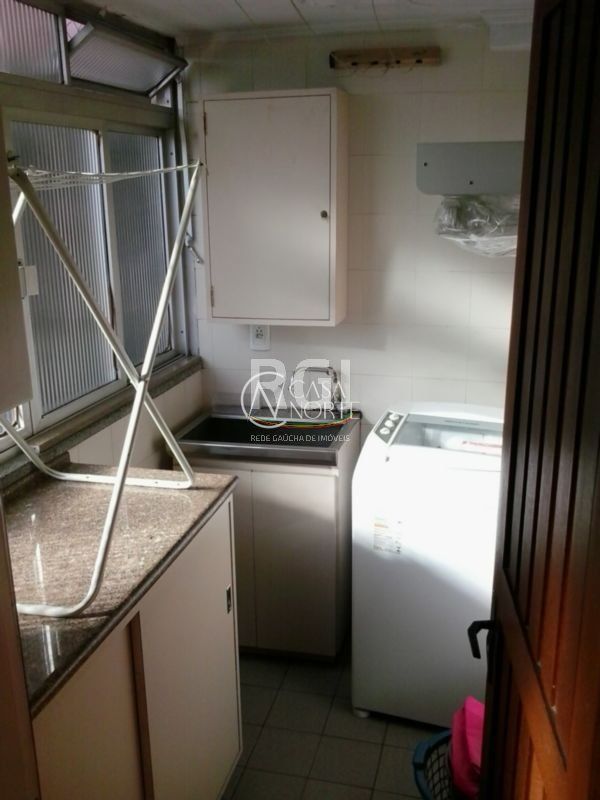 Apartamento à venda com 2 quartos, 70m², 1 vaga, Rua Alberto Silva no bairro Vila Ipiranga em Porto Alegre