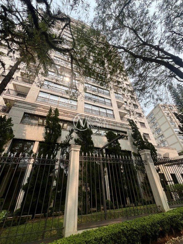Apartamento à venda com 3 quartos, 161m², 3 suítes, 3 vagas, Rua Marquês do Pombal no bairro Moinhos de Vento em Porto Alegre