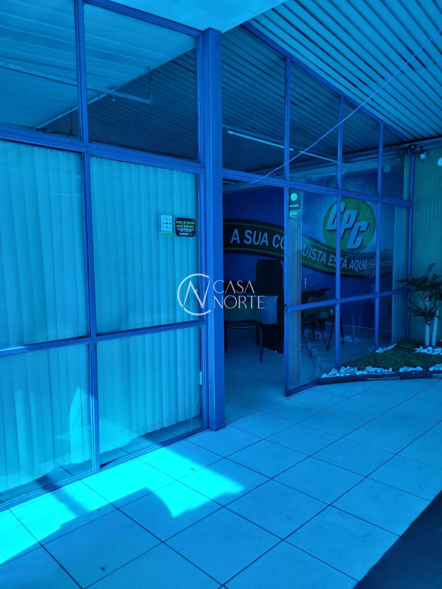 Loja à venda com 5 quartos, 2277m², 10 vagas, Avenida Farrapos no bairro Floresta em Porto Alegre