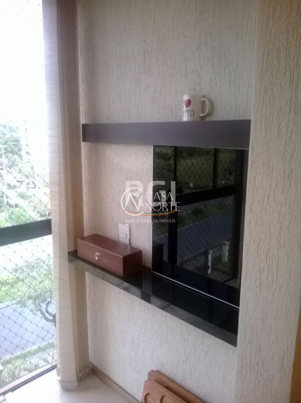 Apartamento à venda com 3 quartos, 68m², 1 vaga, Avenida General Raphael Zippin no bairro Sarandi em Porto Alegre