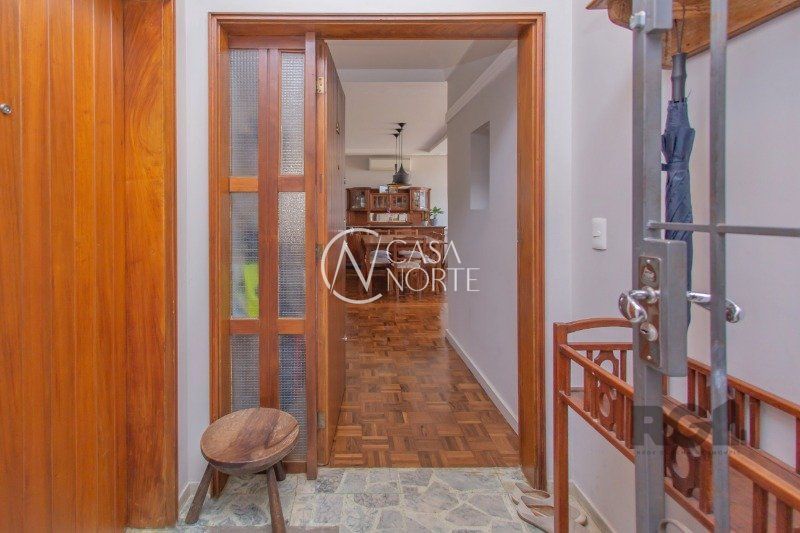 Apartamento à venda com 3 quartos, 189m², 1 suíte, 2 vagas, Rua Barão de Santo Ângelo no bairro Moinhos de Vento em Porto Alegre