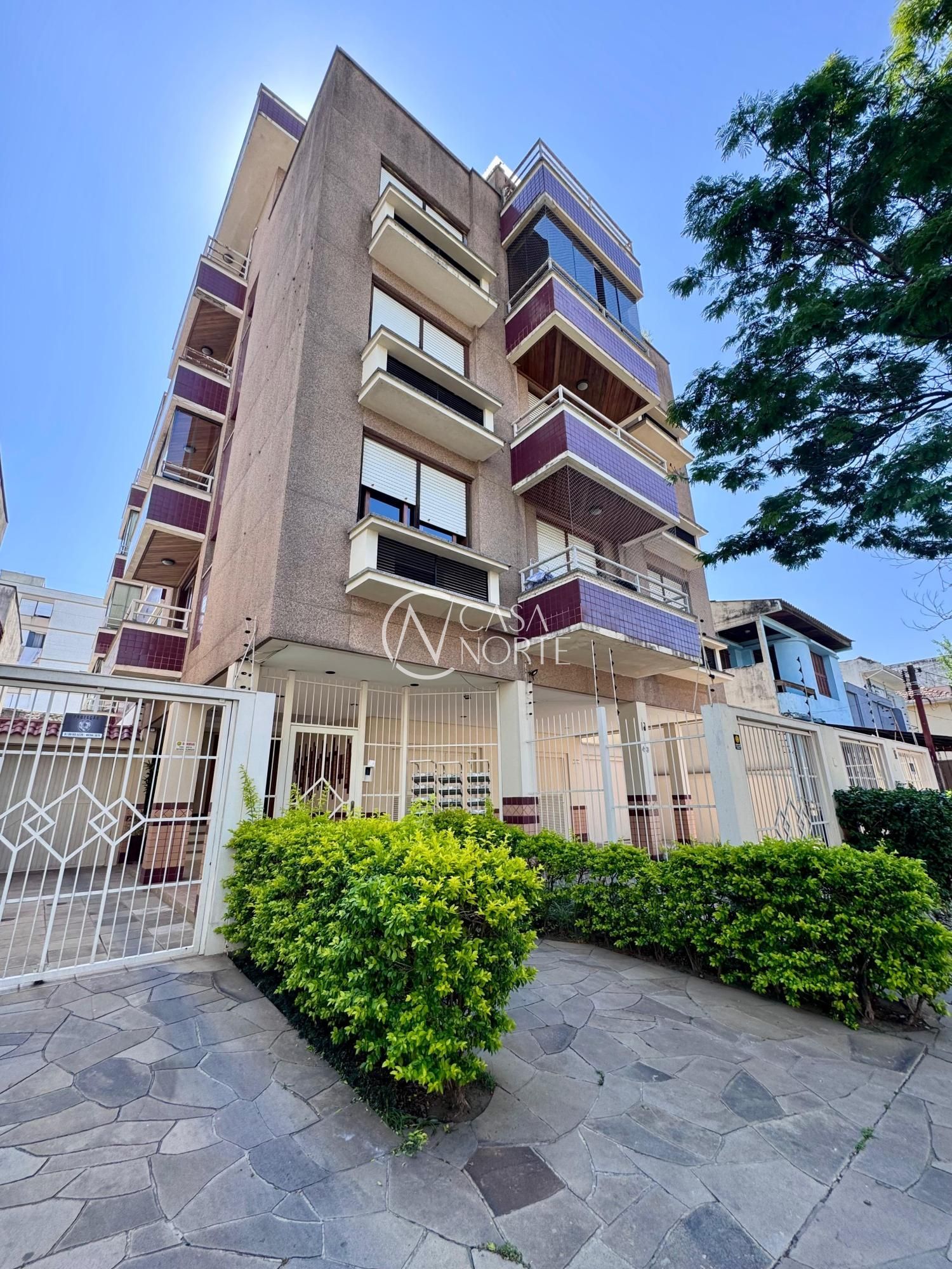 Apartamento à venda com 2 quartos, 69m², 1 vaga, Rua Visconde do Rio Branco no bairro Floresta em Porto Alegre