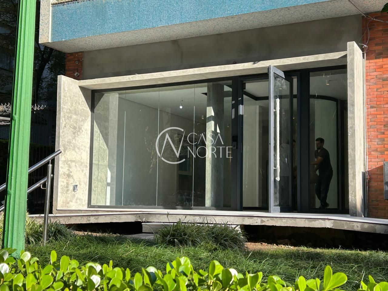 Apartamento à venda com 3 quartos, 189m², 1 suíte, 2 vagas, Rua Barão de Santo Ângelo no bairro Moinhos de Vento em Porto Alegre