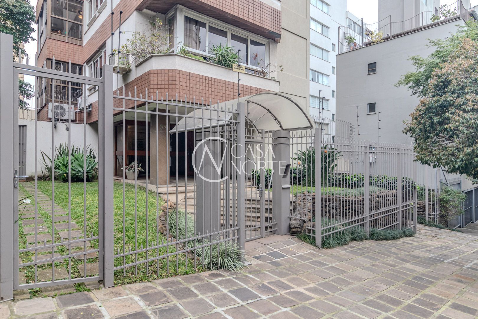 Apartamento à venda com 4 quartos, 157m², 1 suíte, 3 vagas, Rua Corcovado no bairro Auxiliadora em Porto Alegre