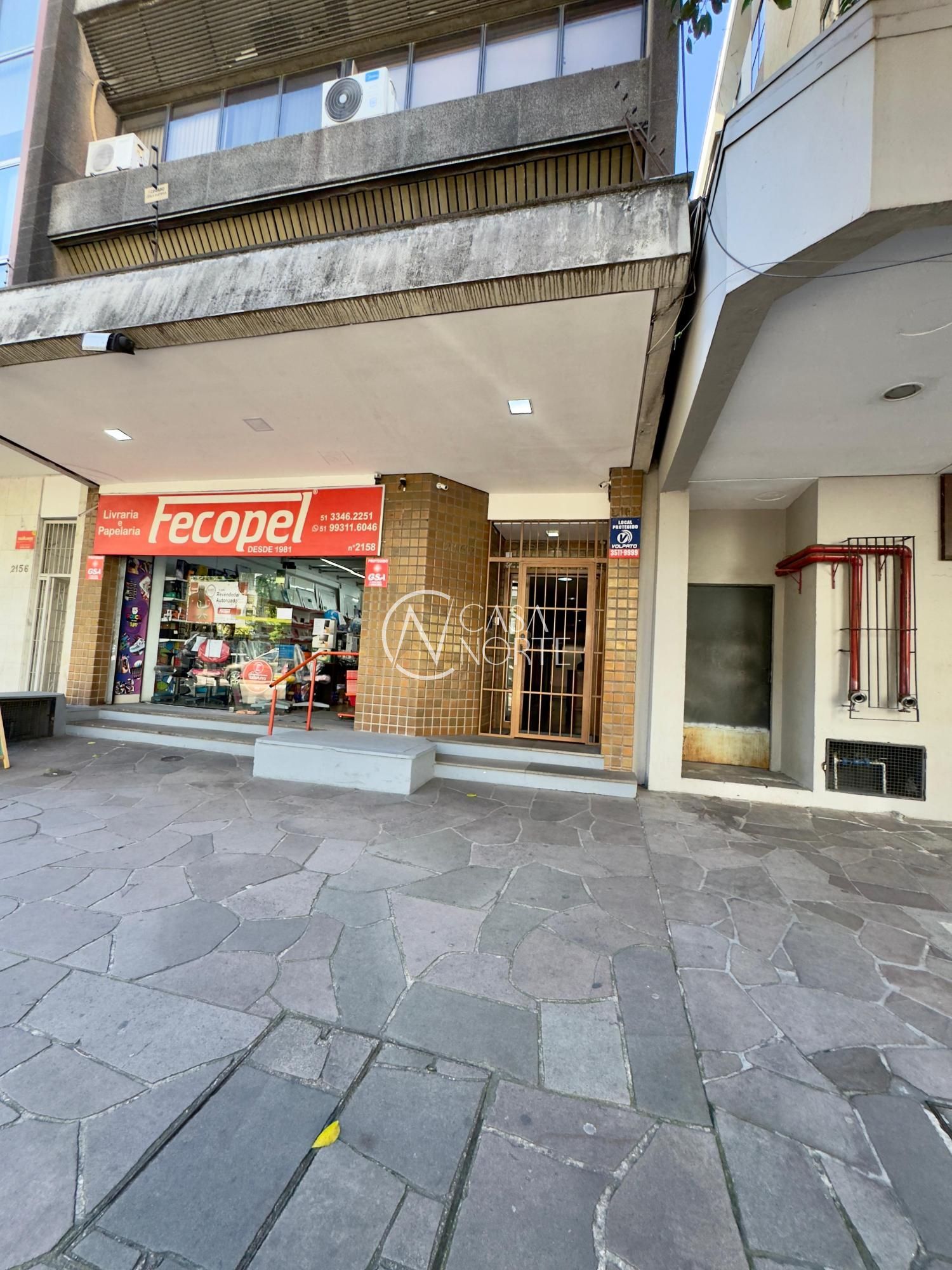 Sala Comercial à venda com 1 quarto, 39m², Avenida Cristóvão Colombo no bairro Floresta em Porto Alegre