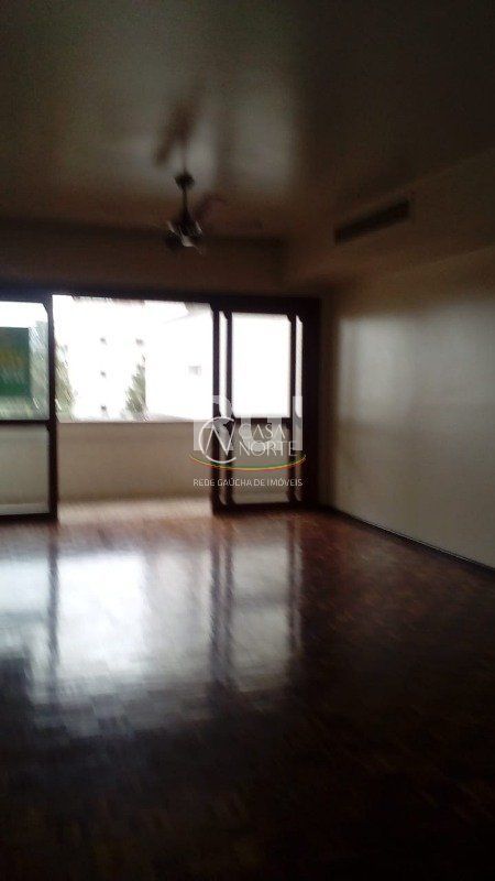 Apartamento à venda com 3 quartos, 196m², 1 suíte, 1 vaga, Rua Andre Puente no bairro Independência em Porto Alegre