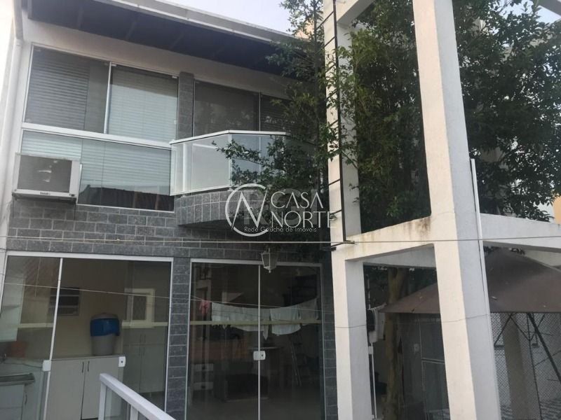 Casa à venda com 3 quartos, 242m², 1 suíte, 3 vagas, Avenida Celestino Bertolucci no bairro Aberta dos Morros em Porto Alegre