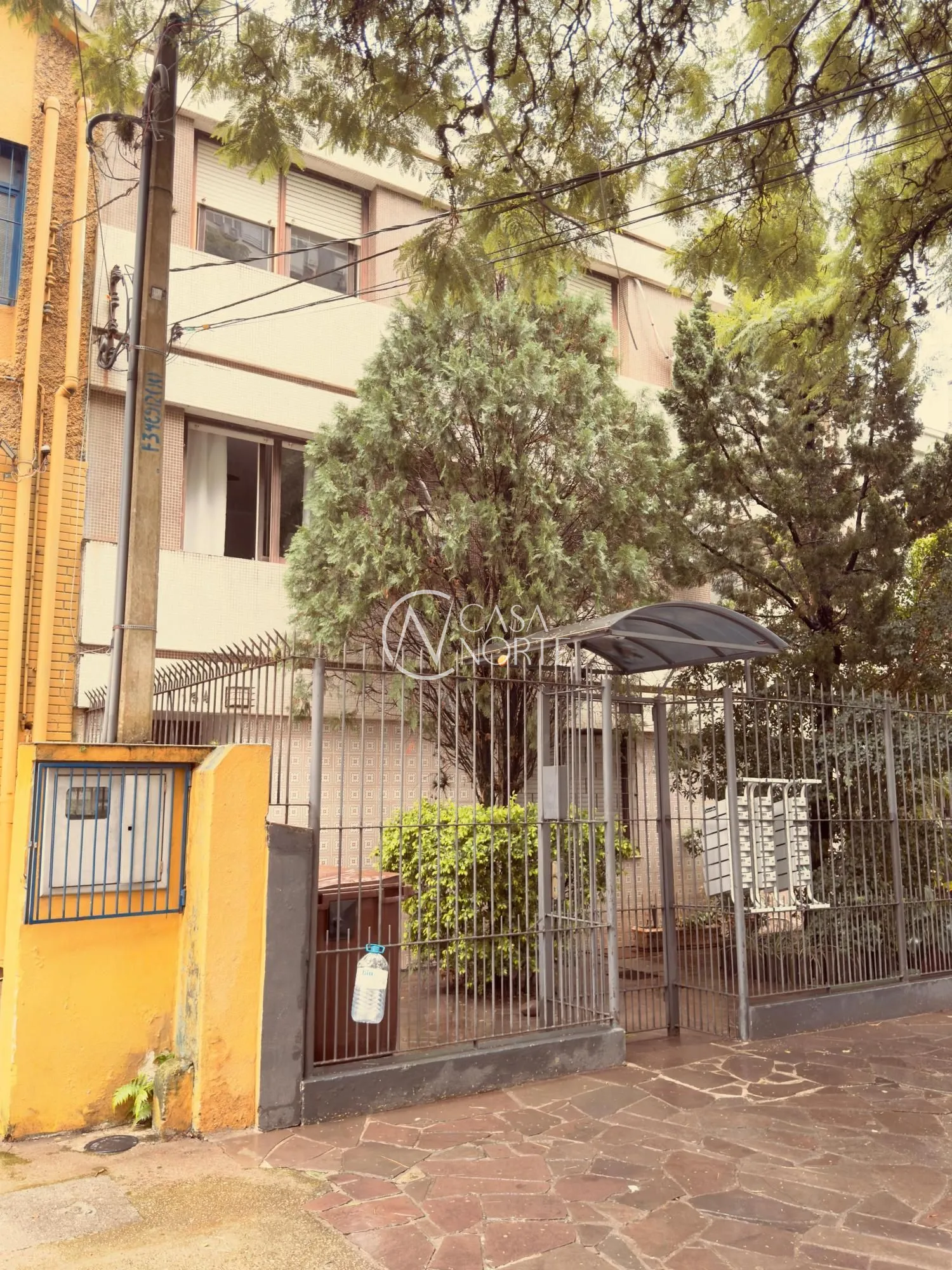 Apartamento à venda com 2 quartos, 61m², Rua Augusto Severo no bairro São João em Porto Alegre