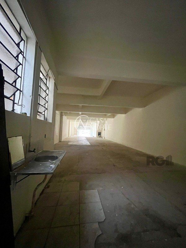Pavilhão à venda , 190m², Rua Ernesto da Fontoura no bairro São Geraldo em Porto Alegre